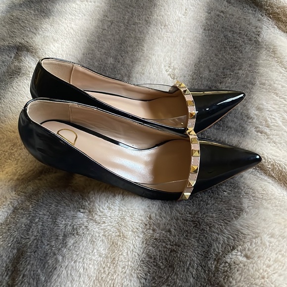 Valentino Garavani Heels - Picture 3 of 6